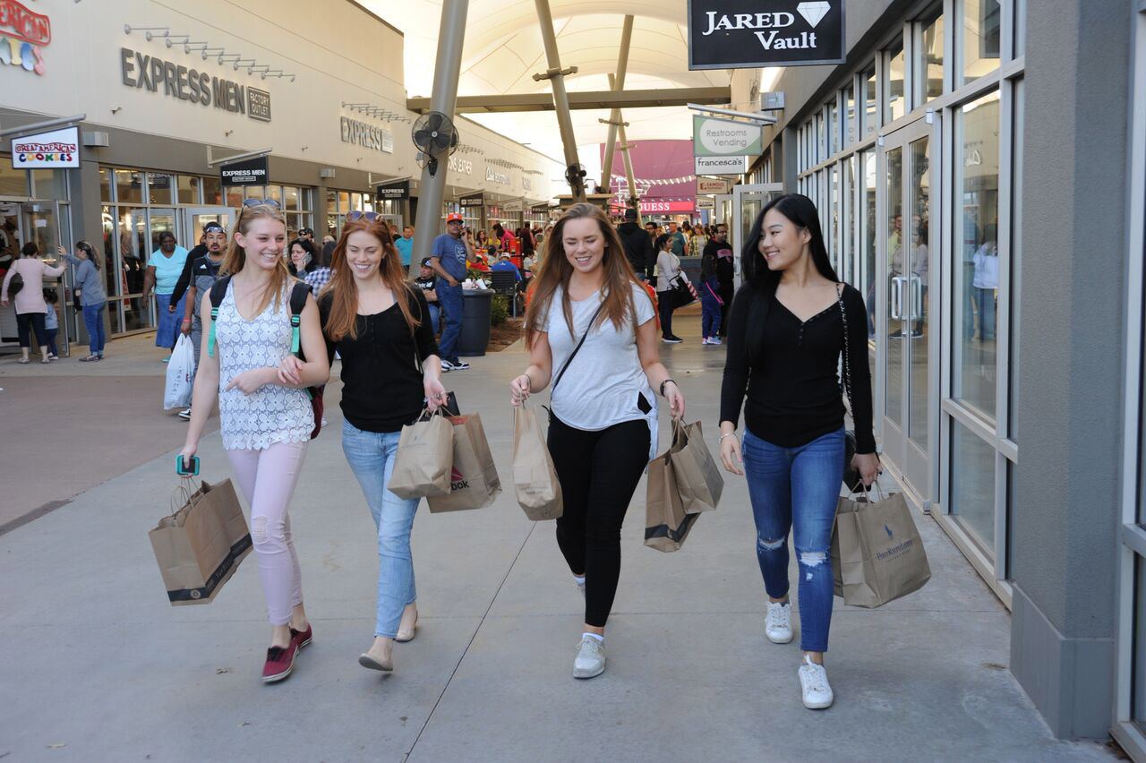 Okc outlet mall clearance nike store